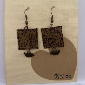 Dangle bird charm earrings